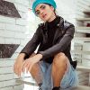 intensywny neonowy niebieski beret wełniany